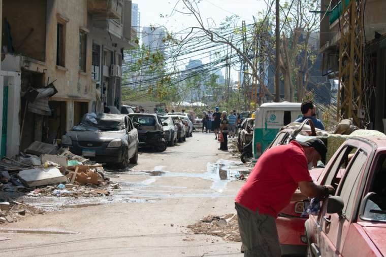 Explostoin Catholic groups aid recovery after Beirut explosion — The Catholic Herald